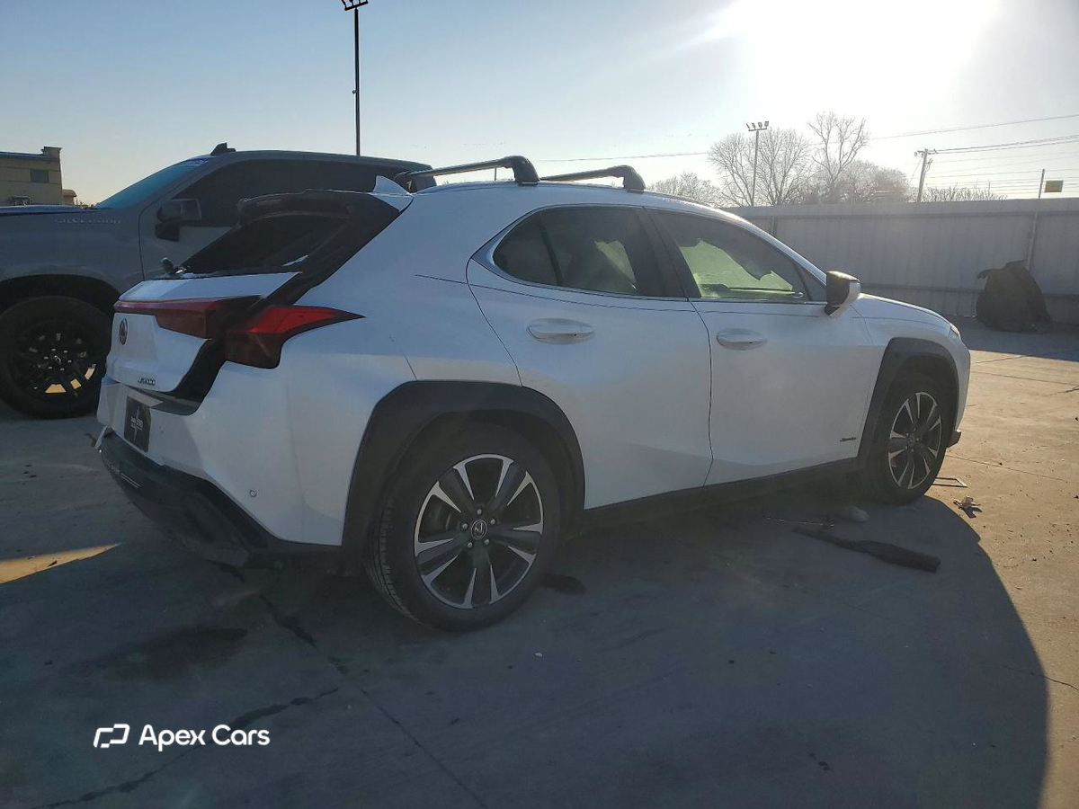Lexus UX 2020