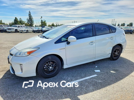 Toyota Prius 2015 - Image 1 of 13