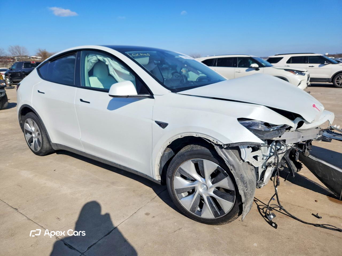 Tesla Model Y 2022