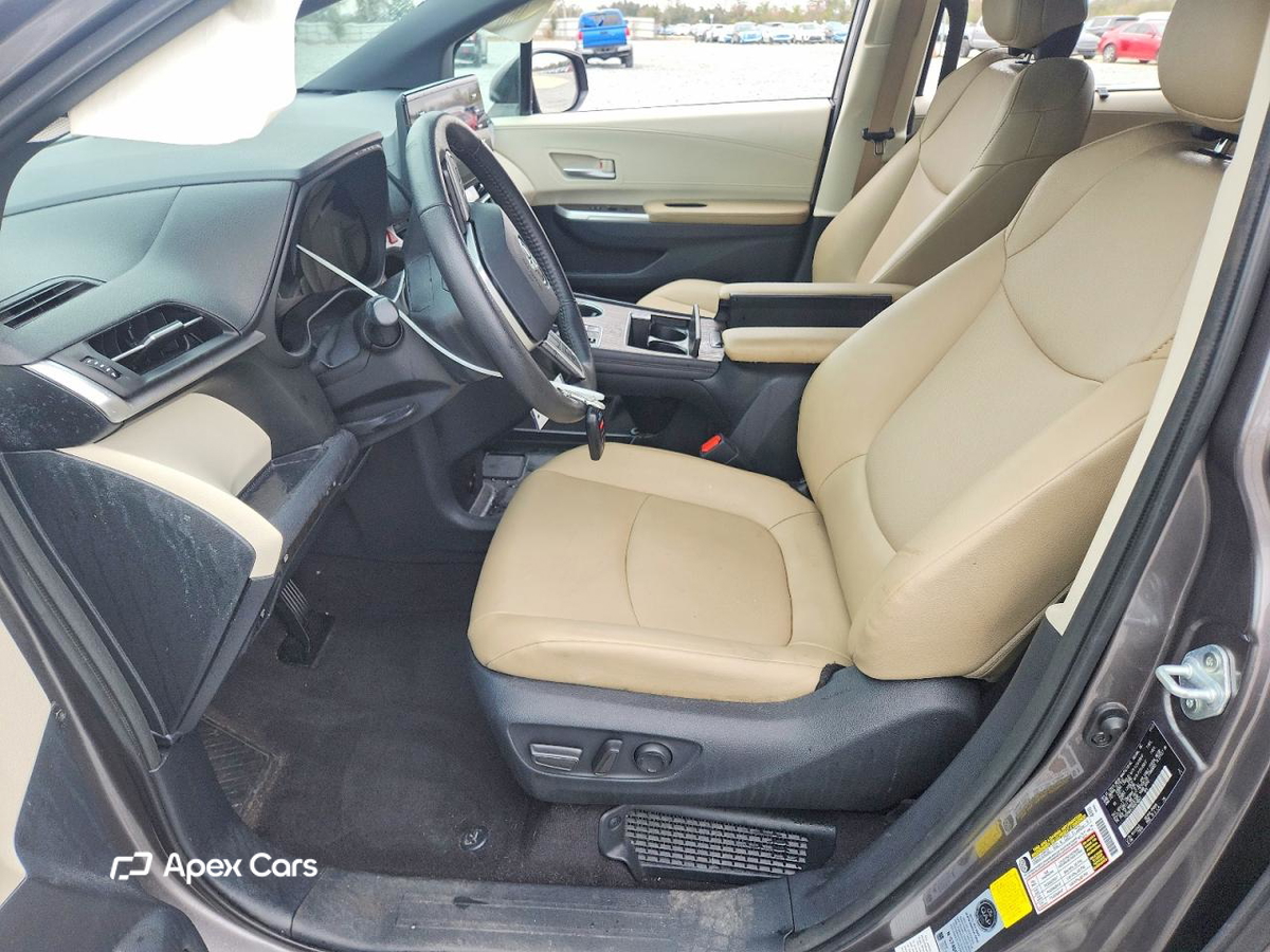 Toyota Sienna 2021
