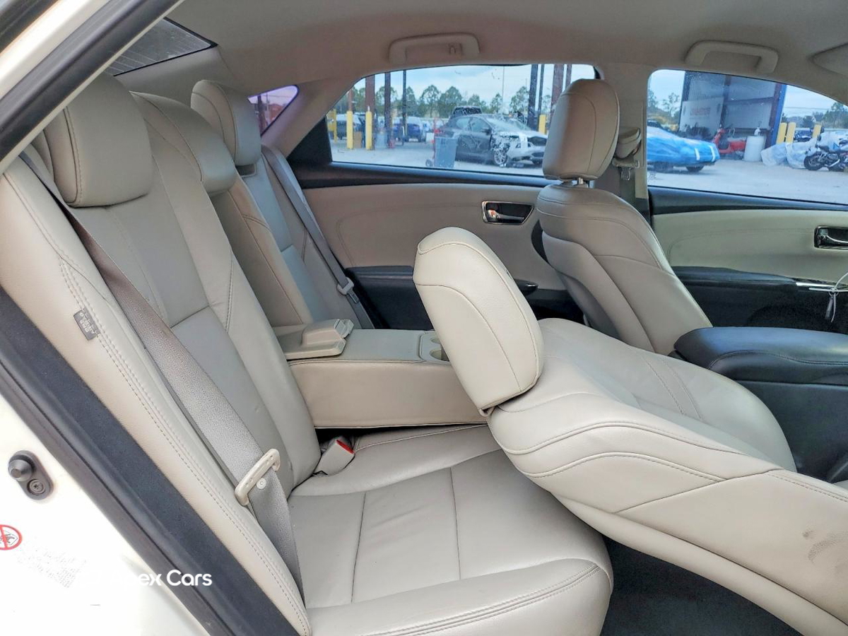 Toyota Avalon 2014