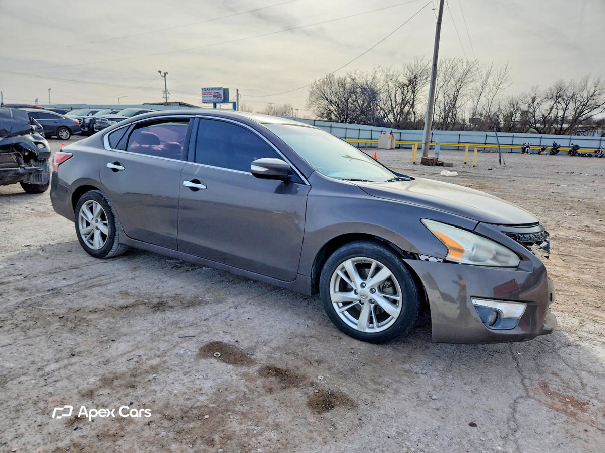 Nissan Altima 2015