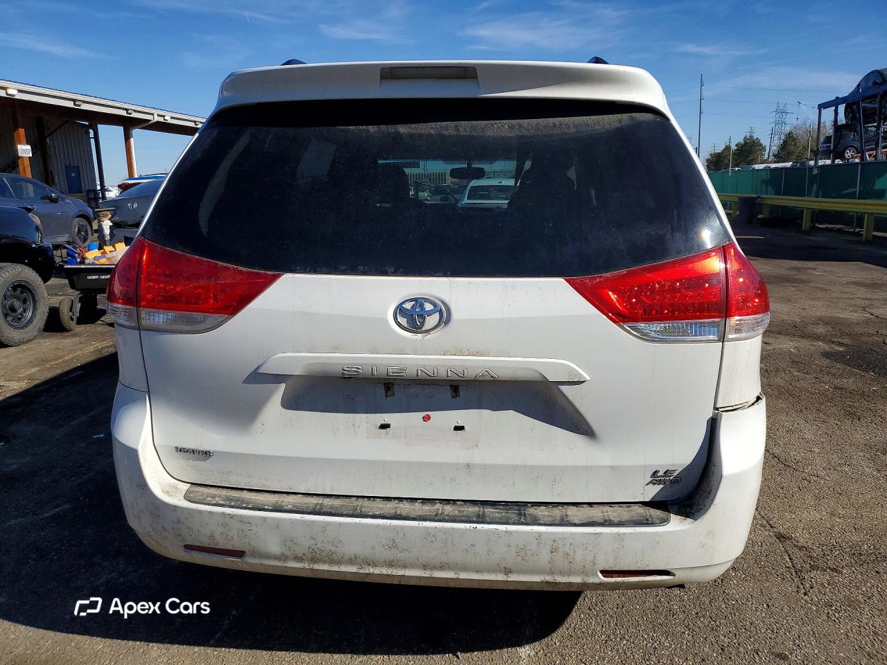 Toyota Sienna 2011
