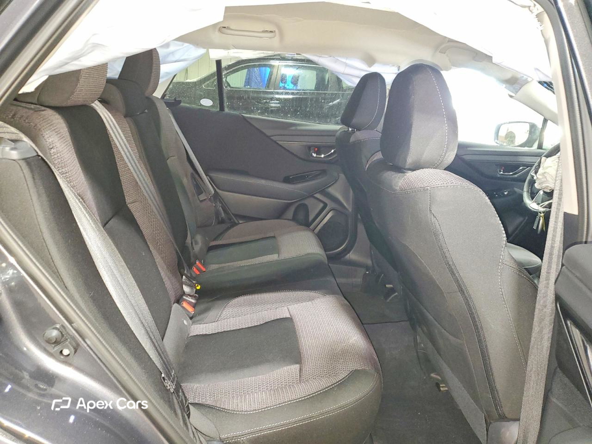 Subaru Outback 2025