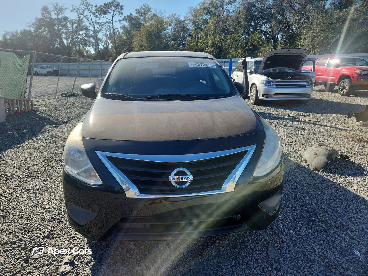 Nissan Versa 2016
