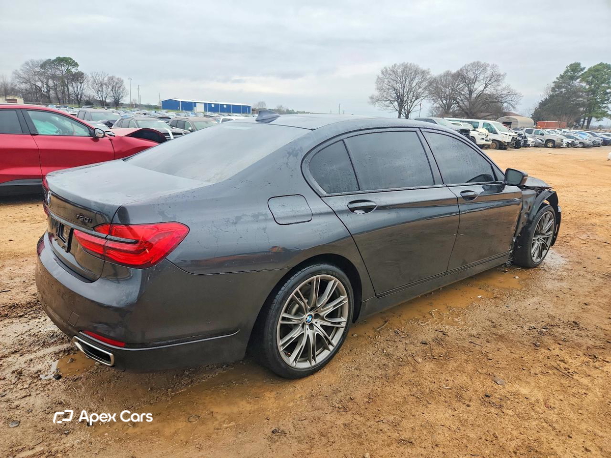 BMW Series 7 2016
