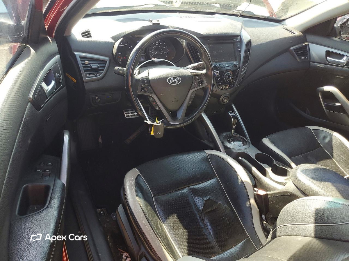 Hyundai Veloster 2013