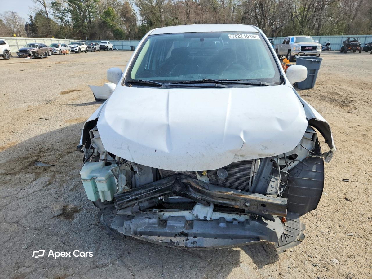 Nissan Versa 2011