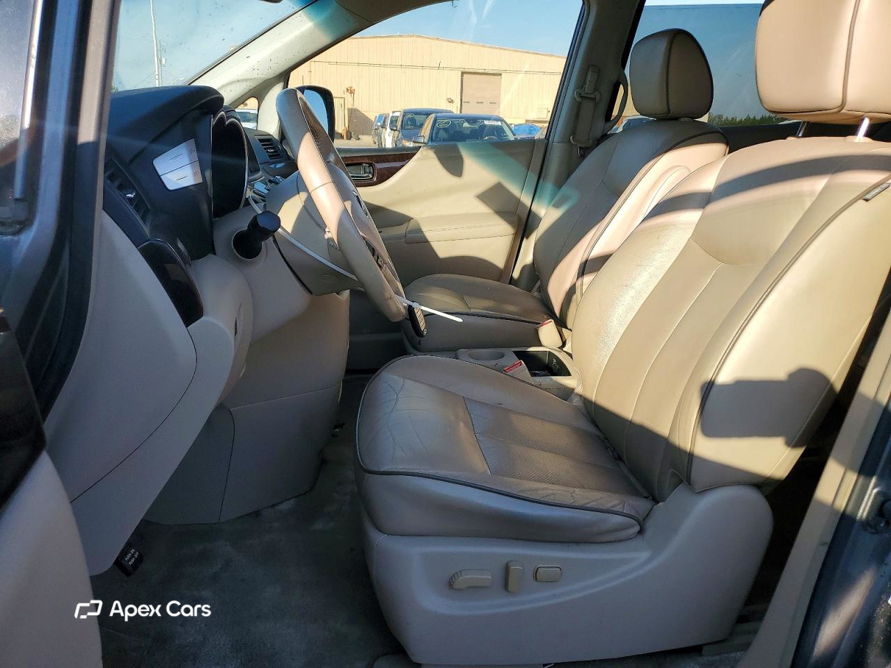 Nissan Quest 2015