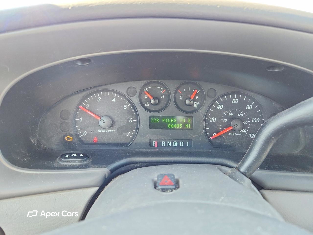 Ford Taurus 2004