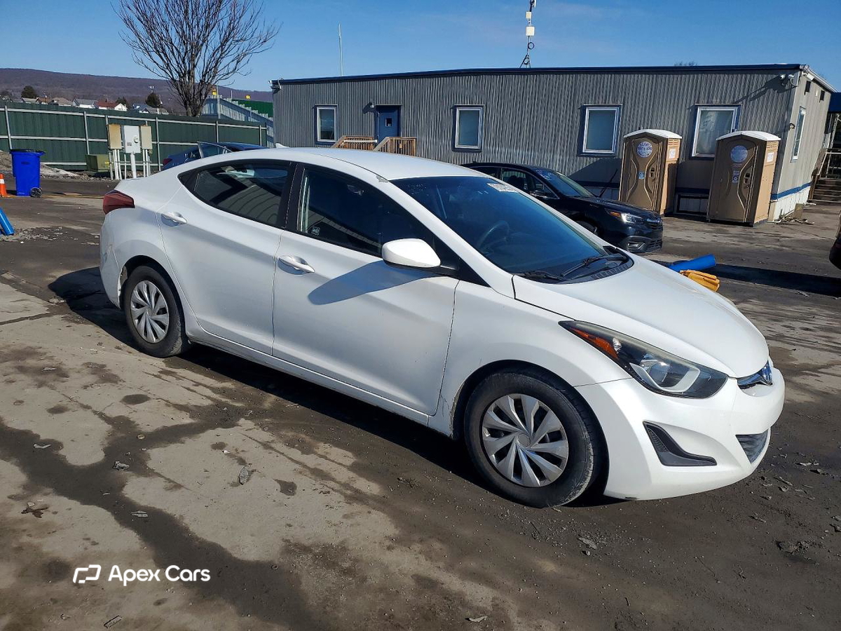 Hyundai Elantra 2016