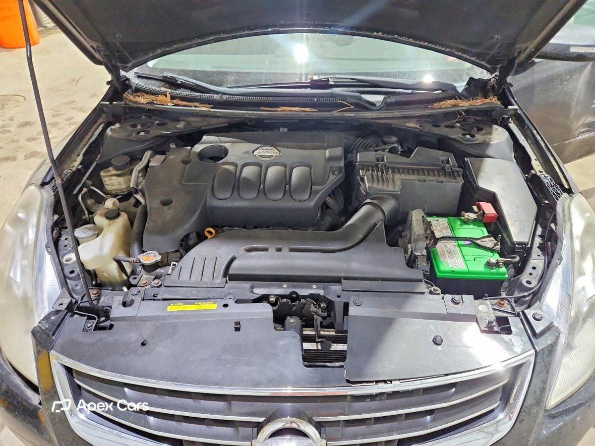 Nissan Altima 2012
