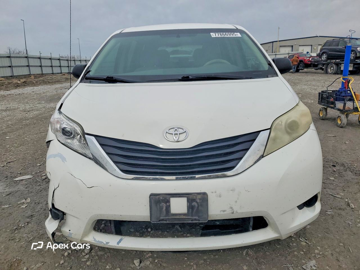 Toyota Sienna 2011