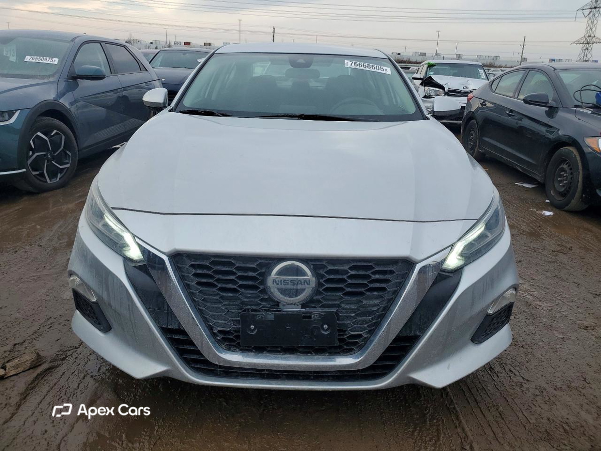 Altima 2022