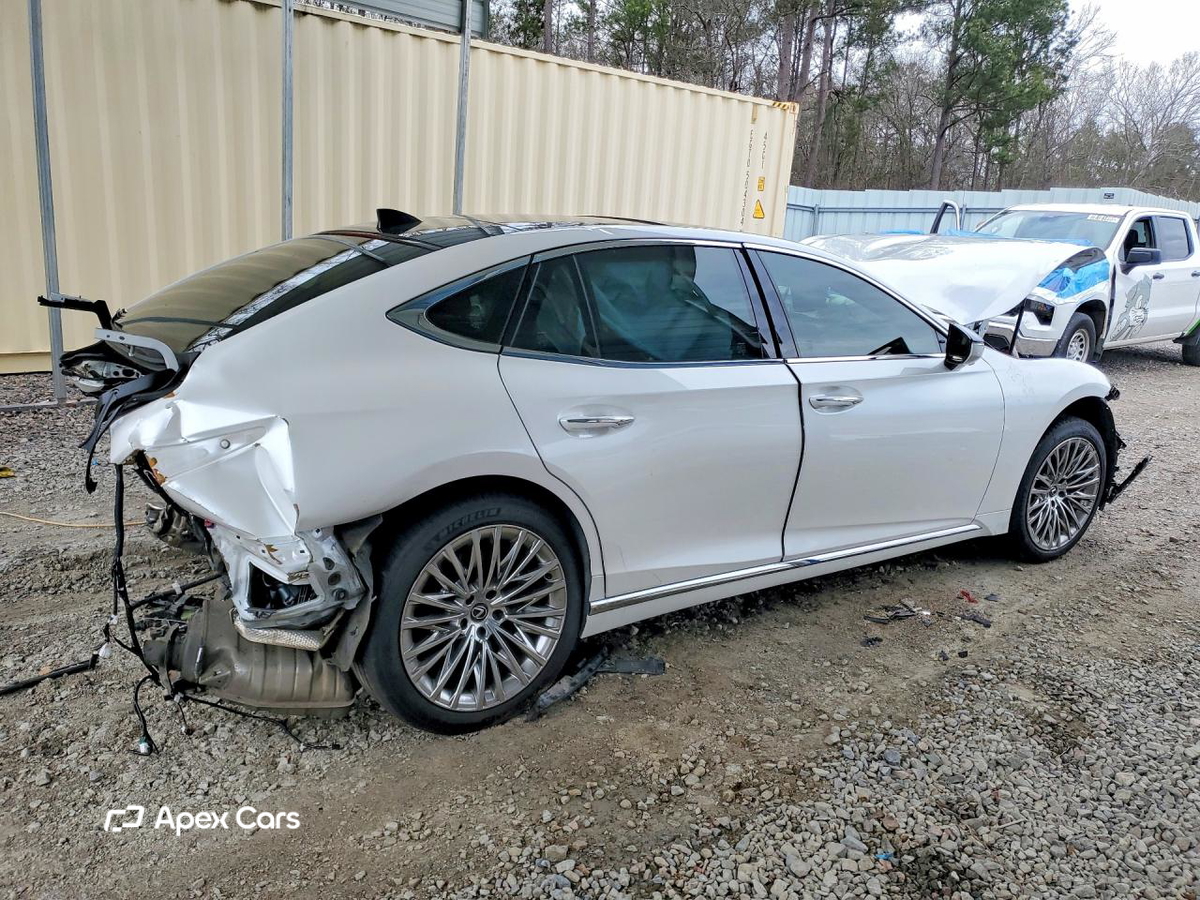 Lexus LS 2024
