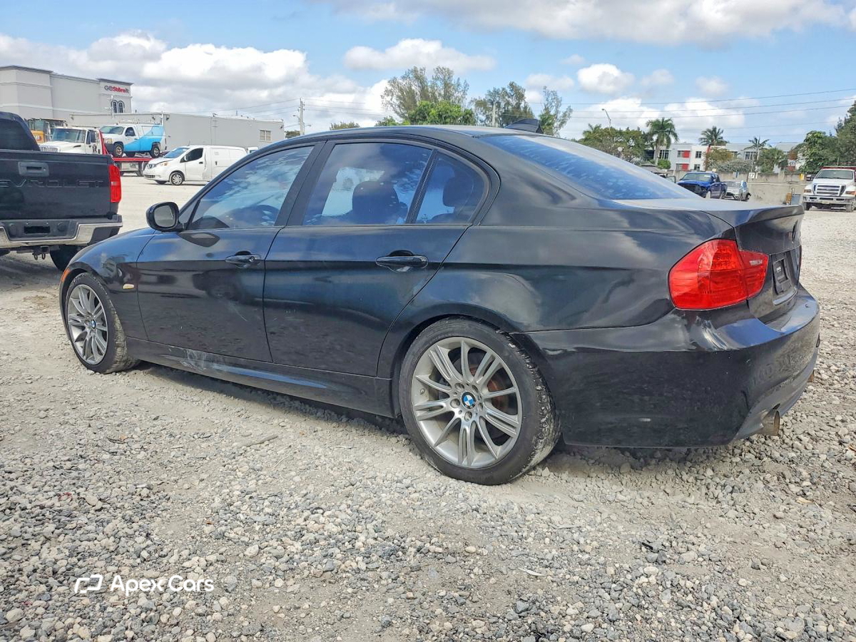 BMW Series 3 2010