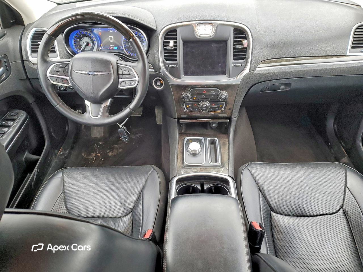 Chrysler 300 2017
