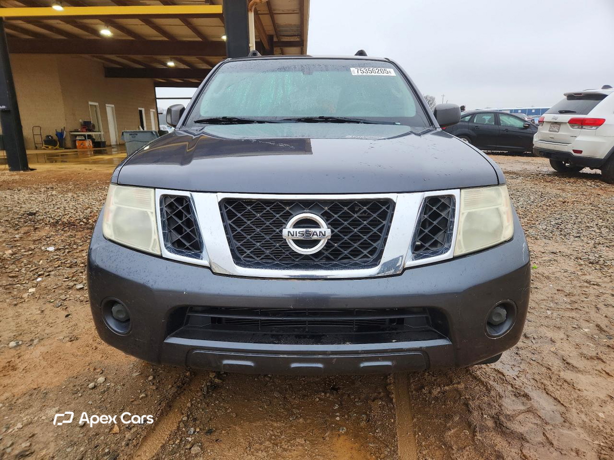 Nissan Pathfinder 2011