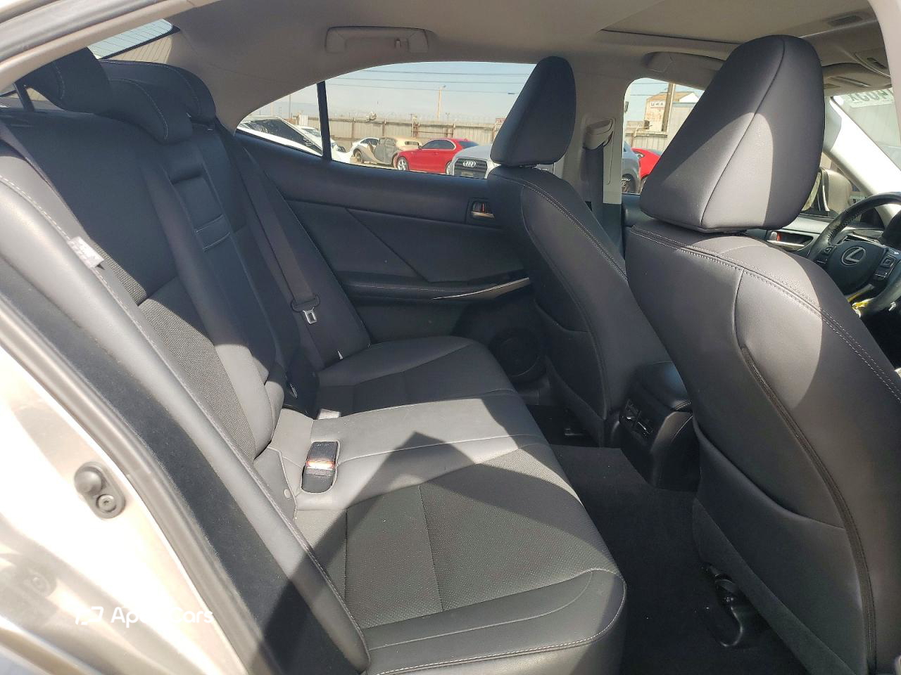 Lexus IS 2019