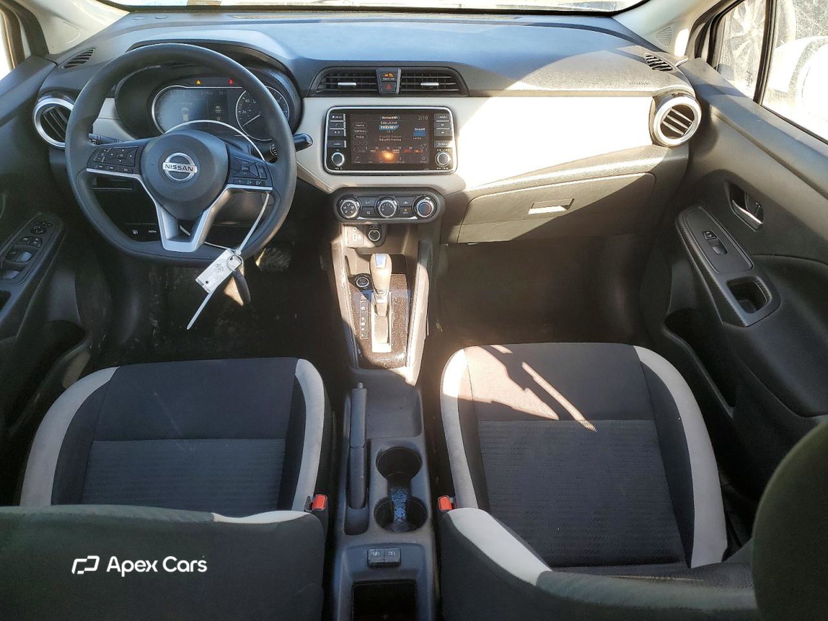 Nissan Versa 2021