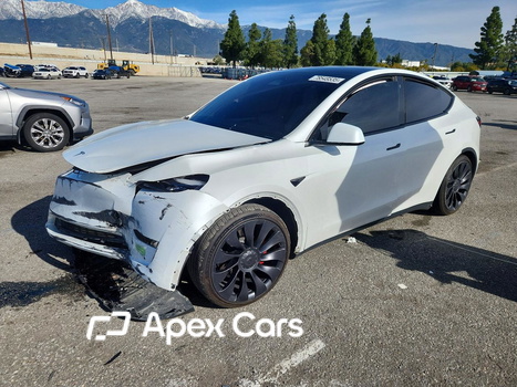 Tesla Model Y 2023 - Zdjęcie 1 z 13