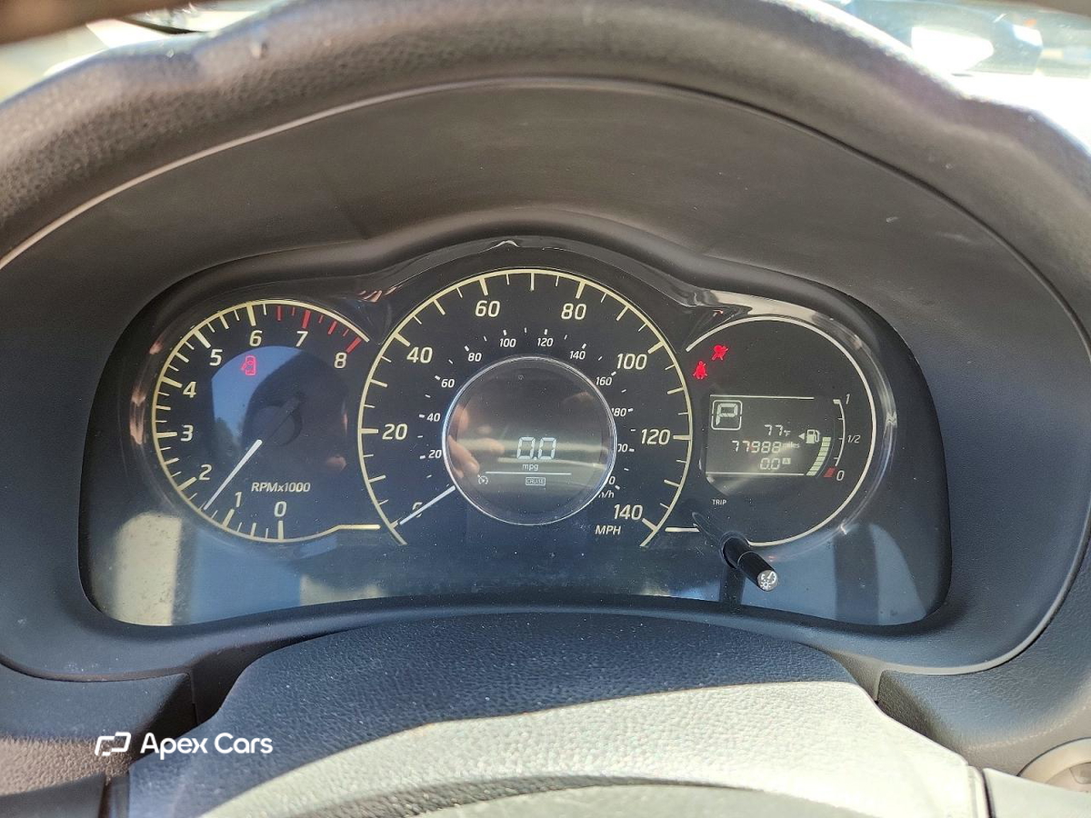Nissan Versa 2015