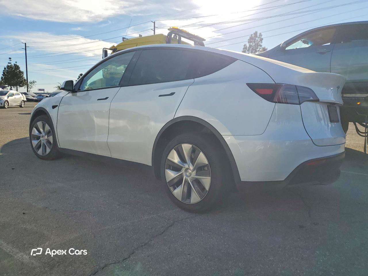 Tesla Model Y 2024