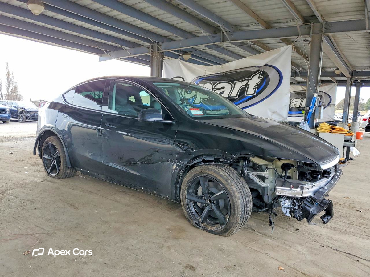 Tesla Model Y 2026