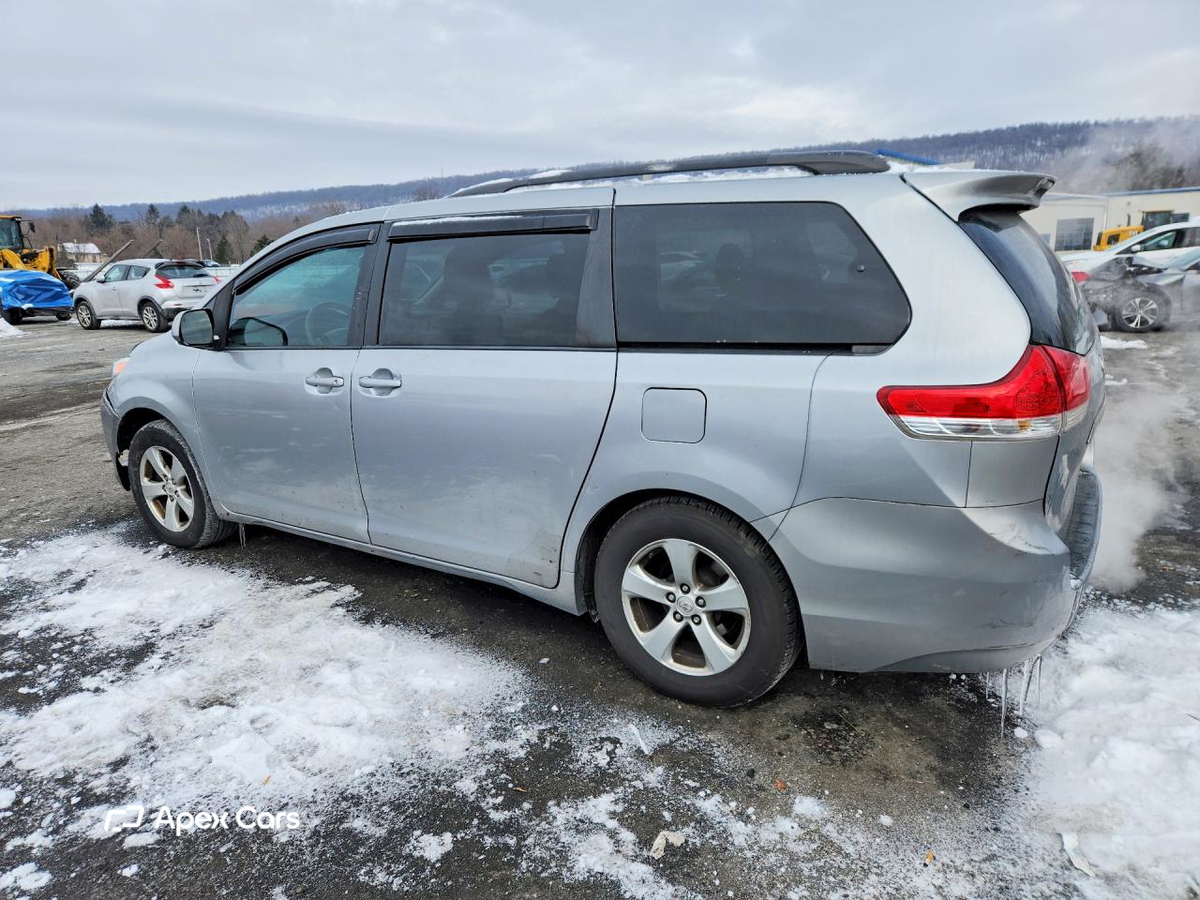Toyota Sienna 2014