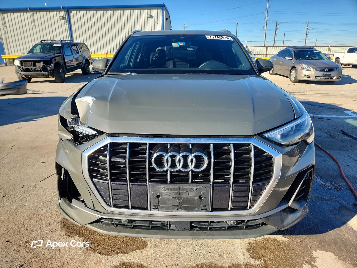 Audi Q3 2021