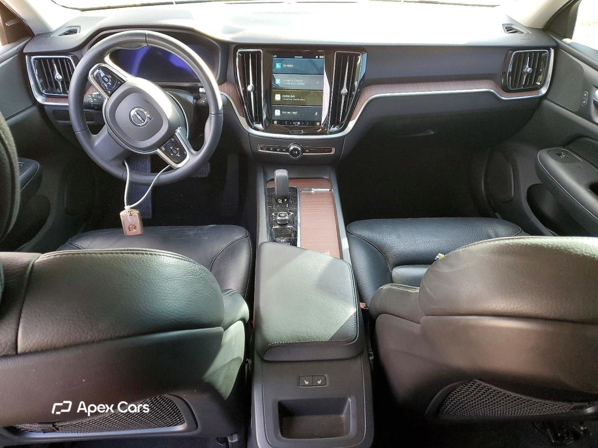 Volvo S60 2024