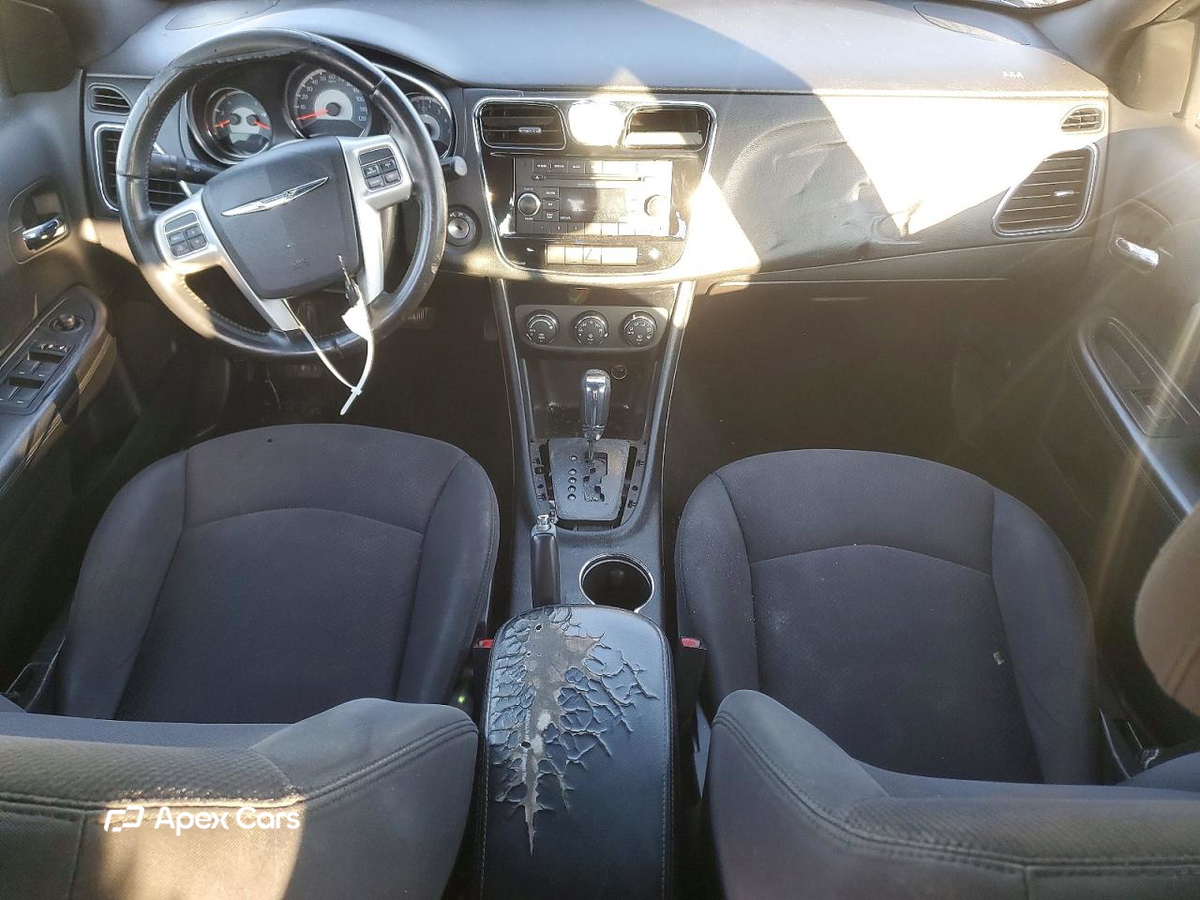 Chrysler 200 2013
