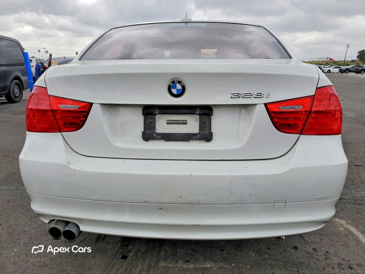 BMW Series 3 2011