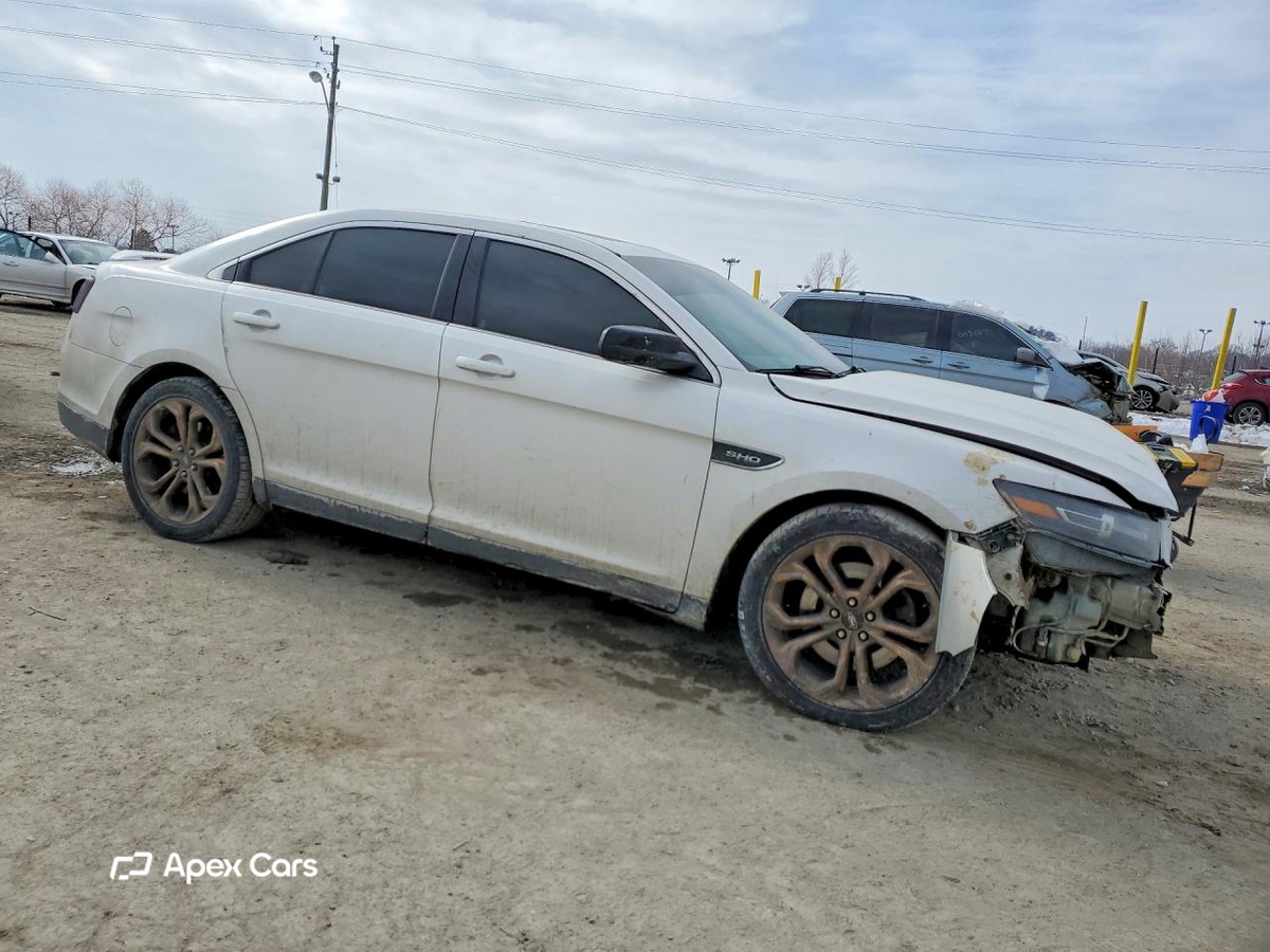 Ford Taurus 2015