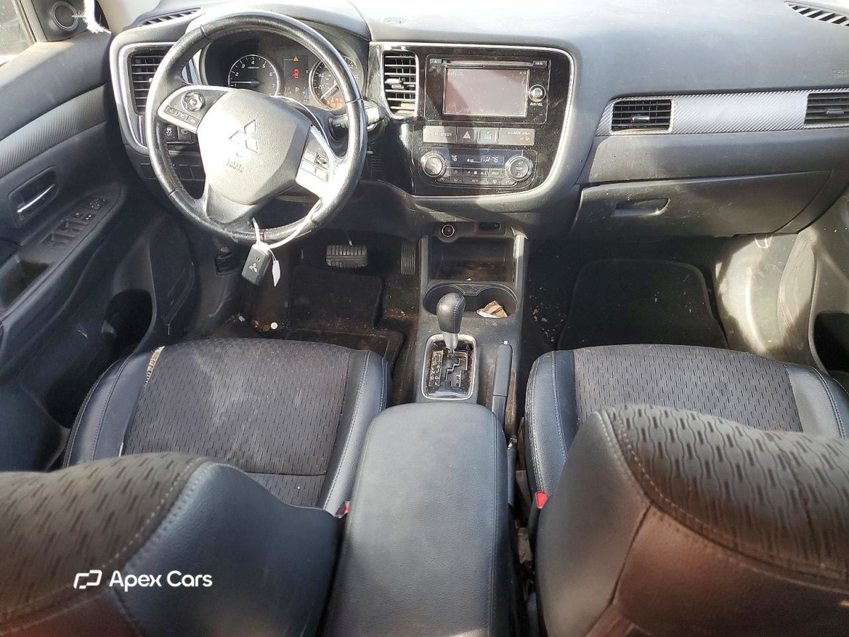 Mitsubishi Outlander 2015