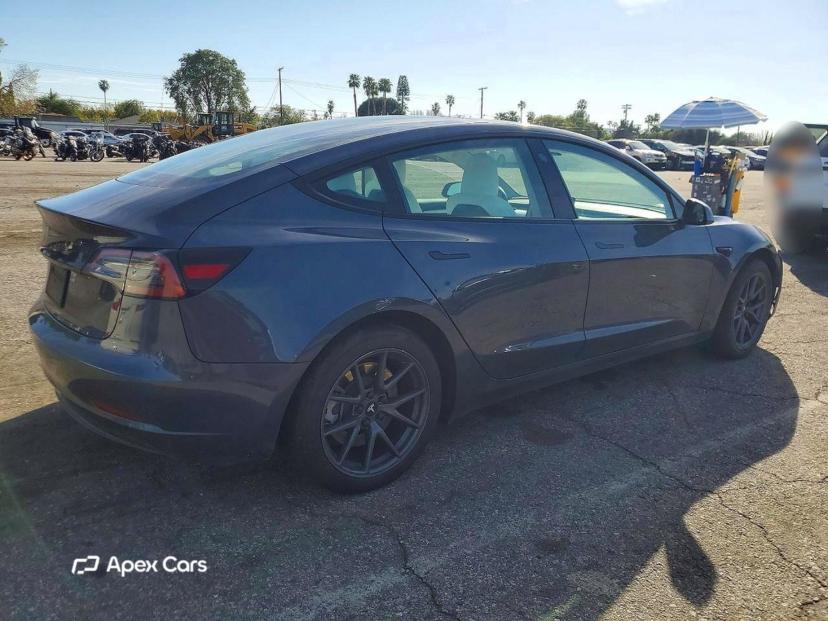 Tesla Model 3 2023