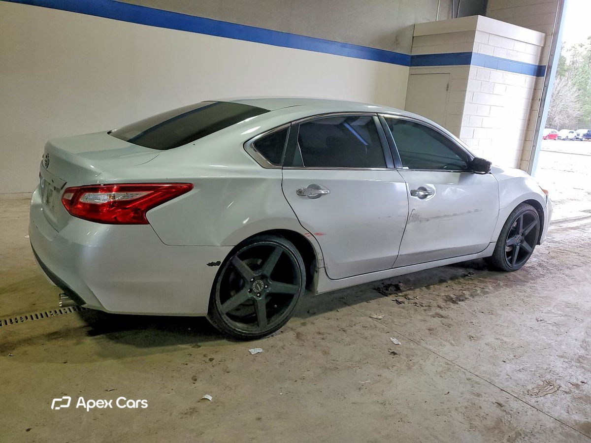 Nissan Altima 2017