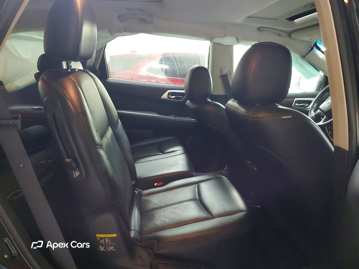 Nissan Pathfinder 2016