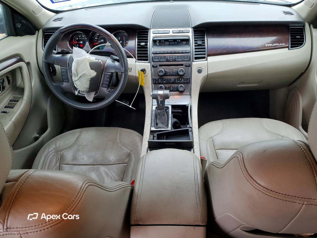 Ford Taurus 2010