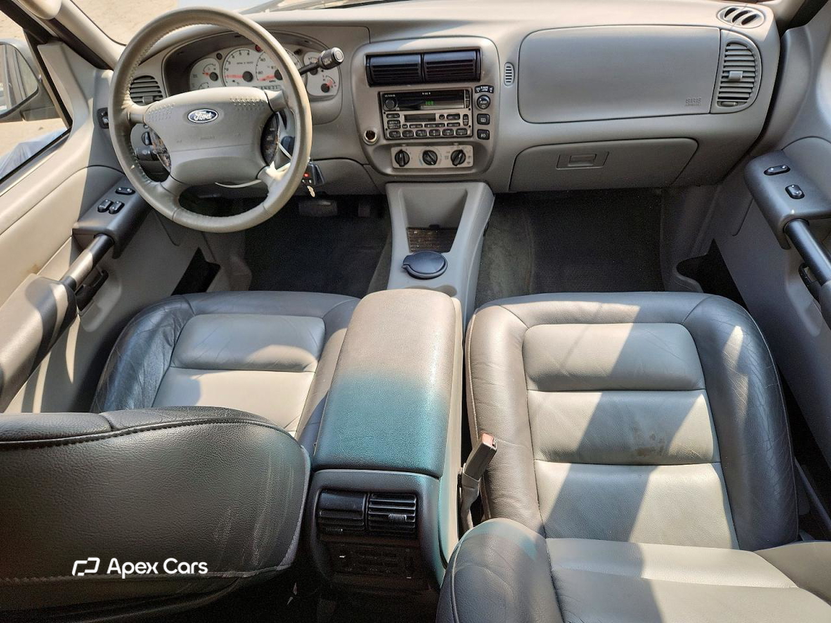 Ford Explorer 2003