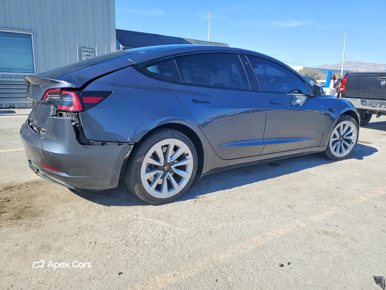 Tesla Model 3 2022