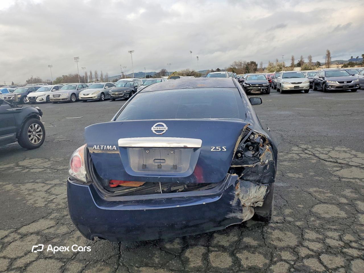 Nissan Altima 2011
