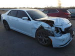 Chrysler 300 2023