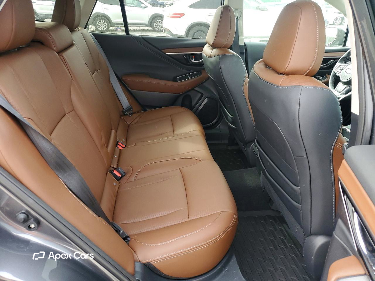 Subaru Outback 2025