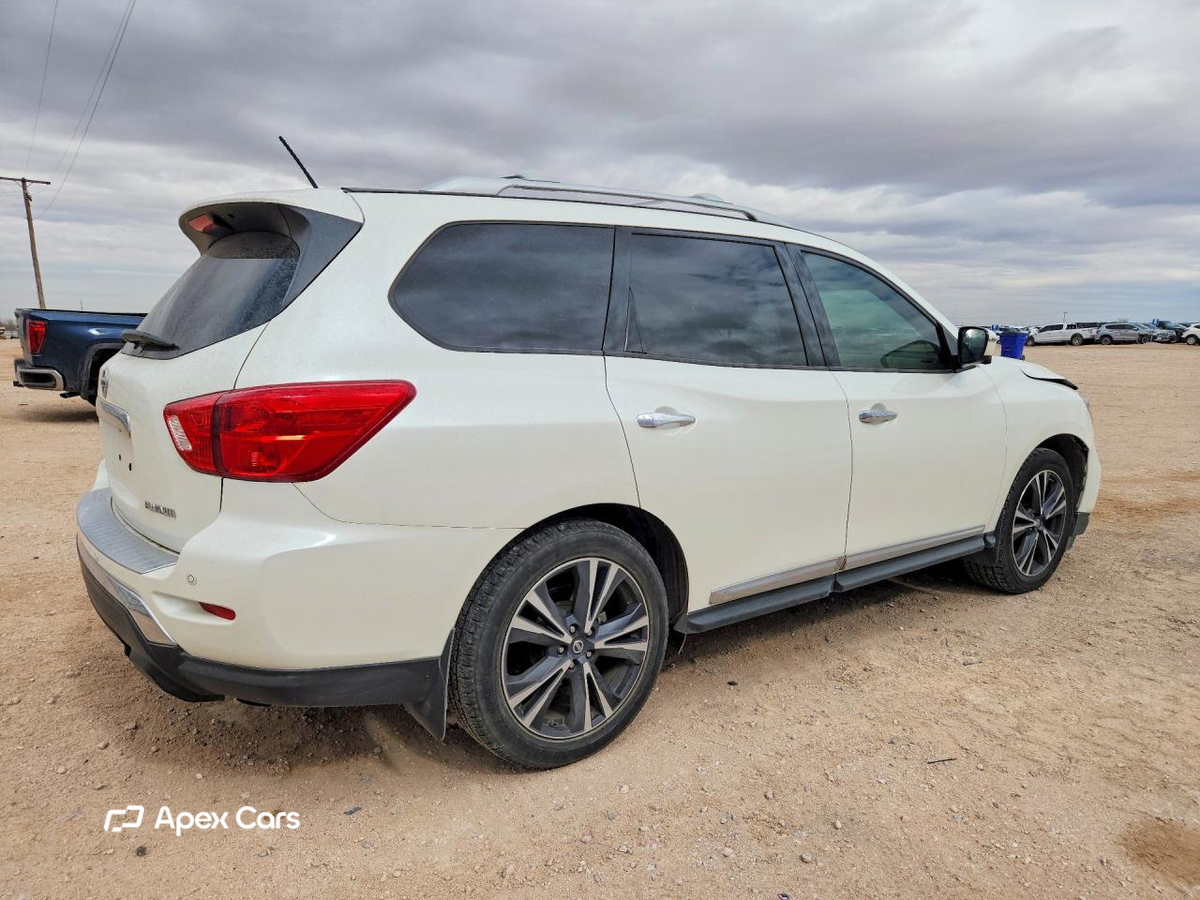 Nissan Pathfinder 2018