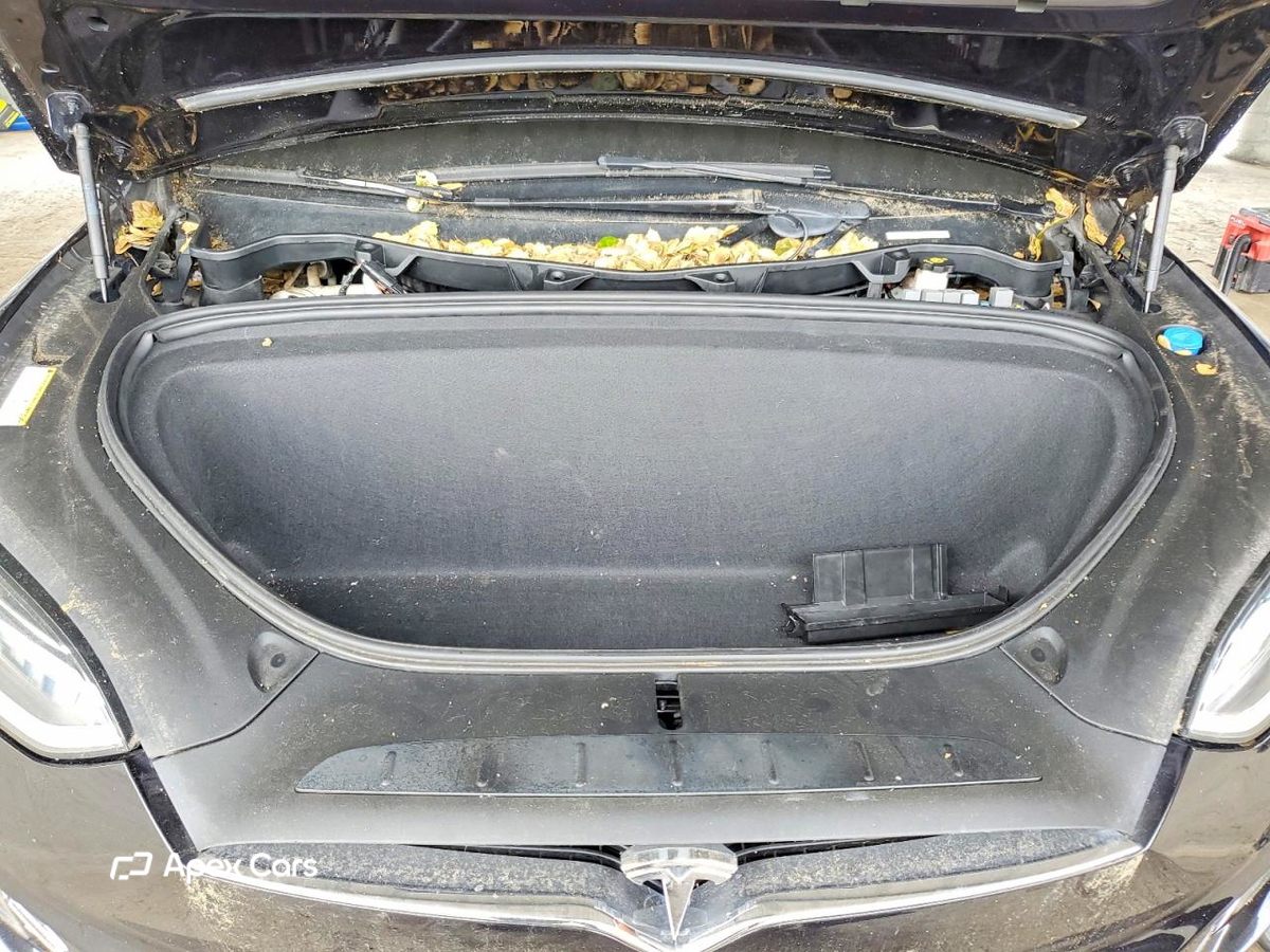 Tesla Model X 2016