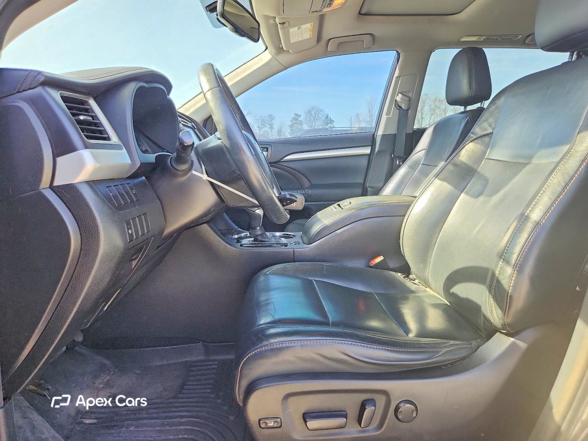 Toyota Highlander 2016