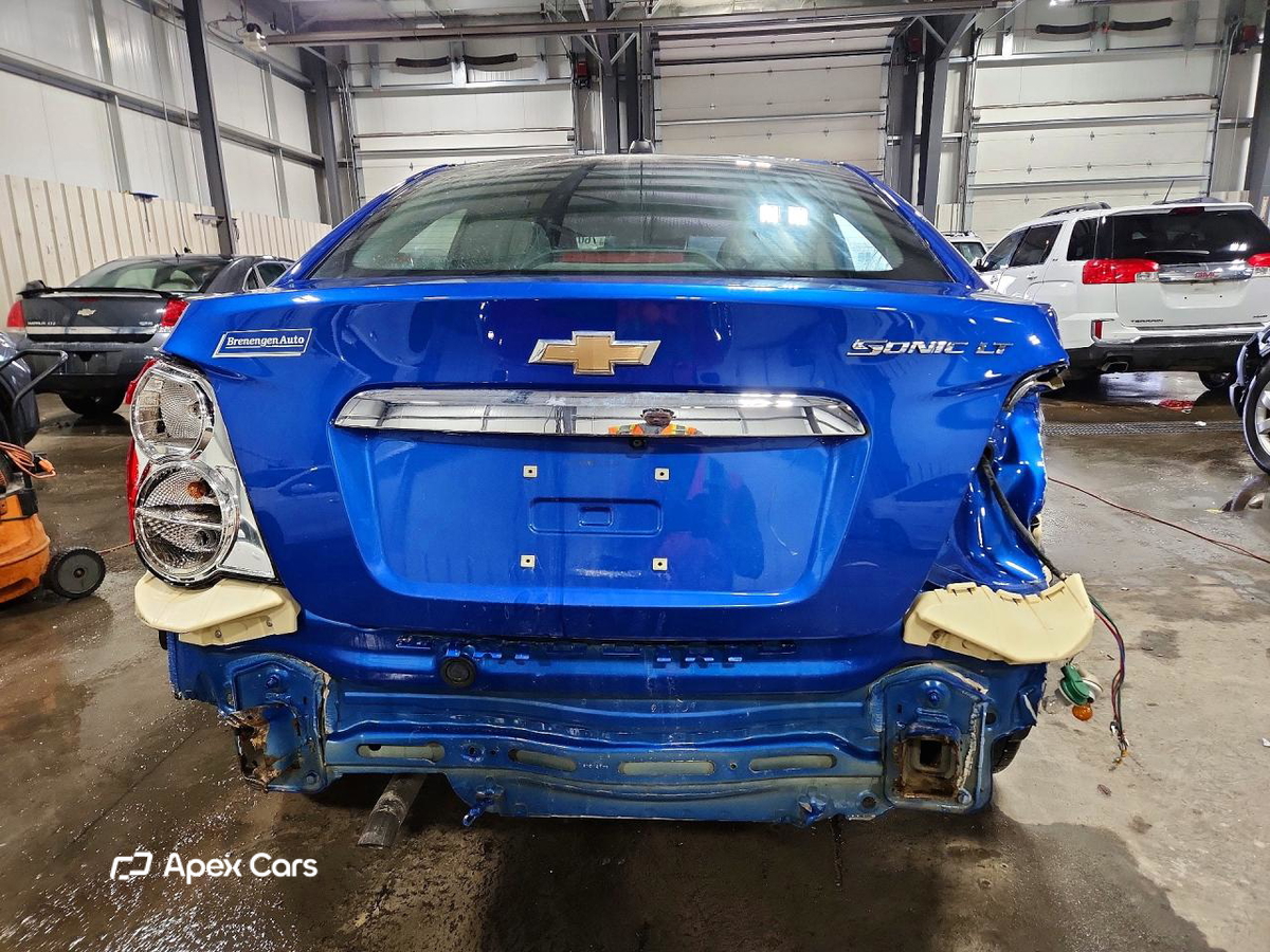 Chevrolet Sonic 2016