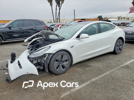 Tesla Model 3 2019 - Image 1 of 13