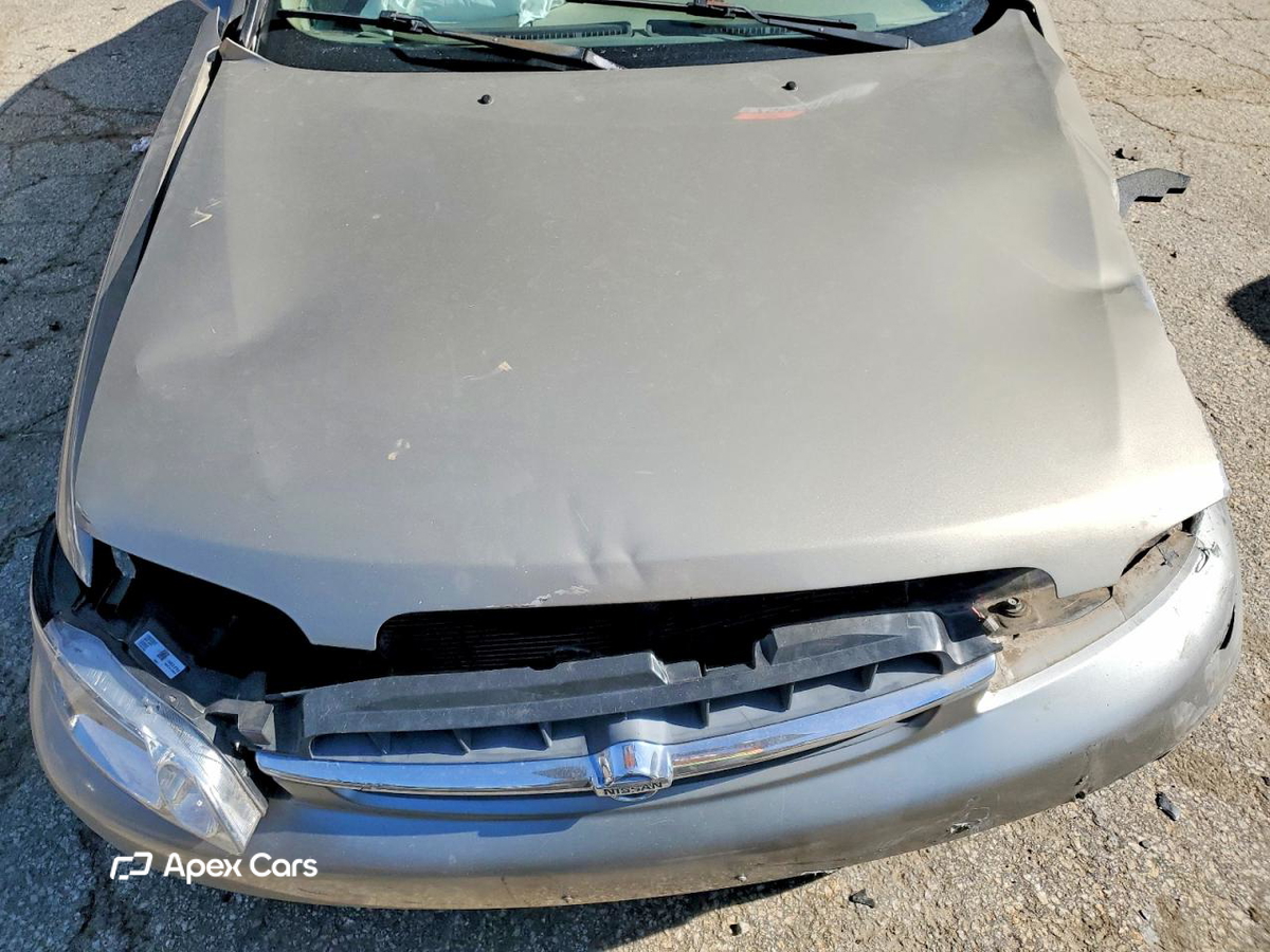 Nissan Altima 2001